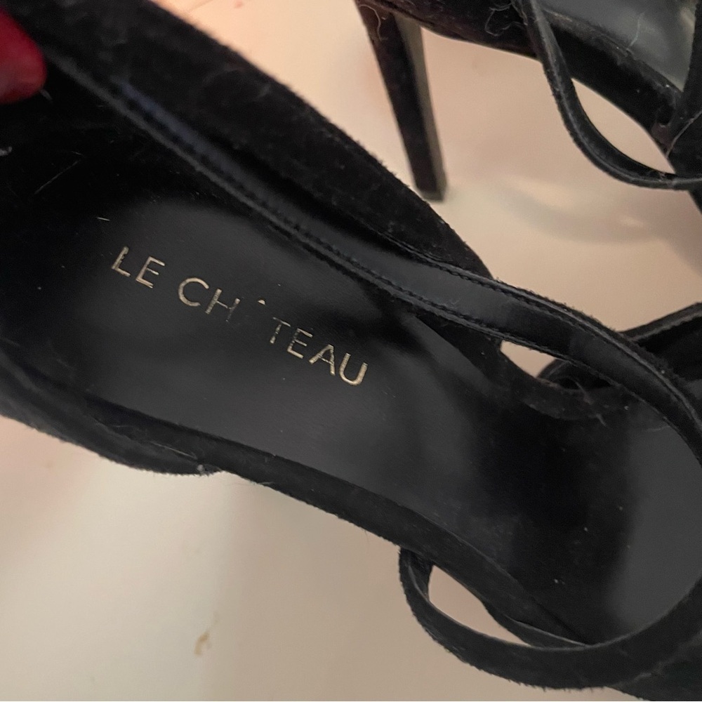 Le Chateau Classic Black Heels suede size 37 - Picture 3 of 6